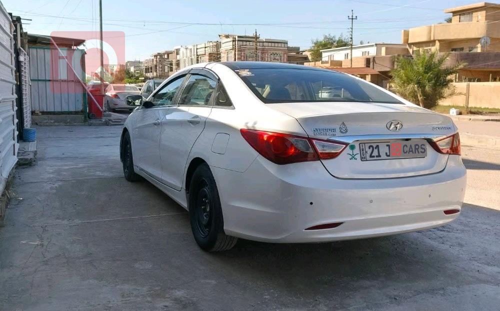 هیۆندای سۆناتا